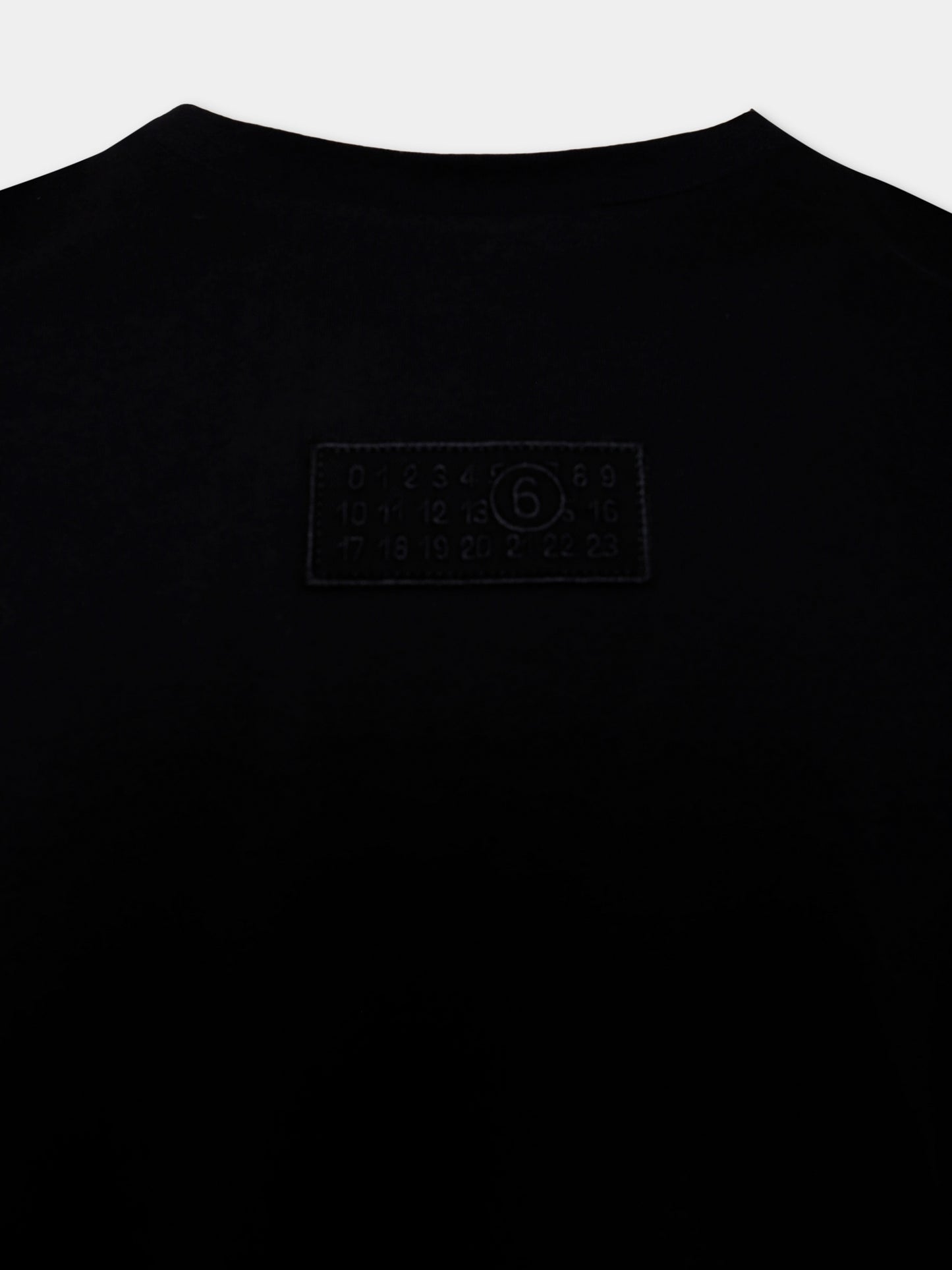 T-shirt nera per bambini con logo numerico,Mm6 Maison Margiela,M60910-MM04I-M6900