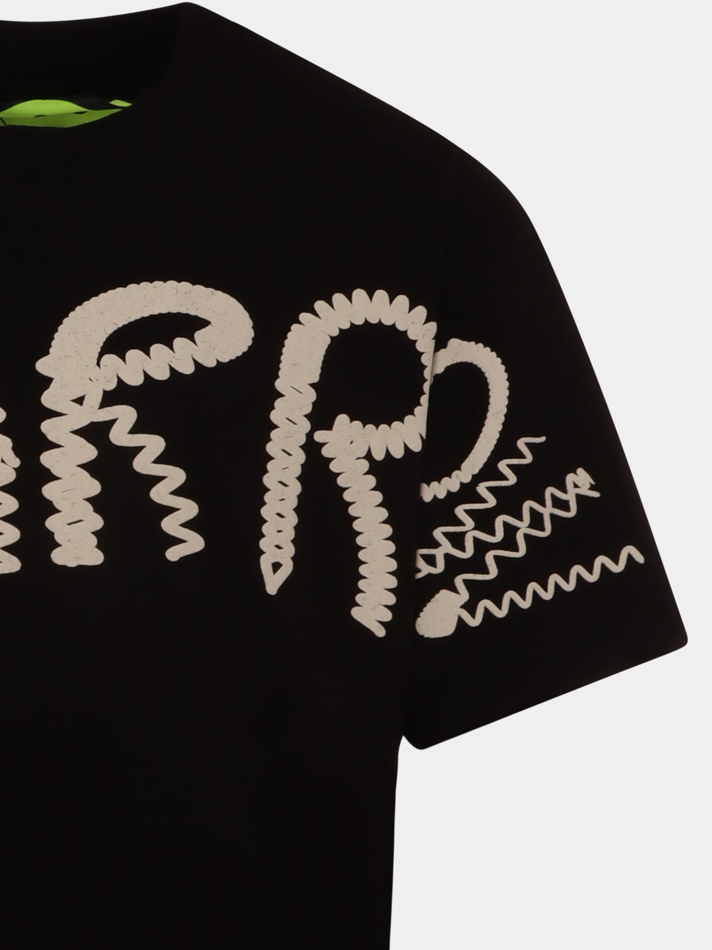 T-shirt nera per bambini con logo