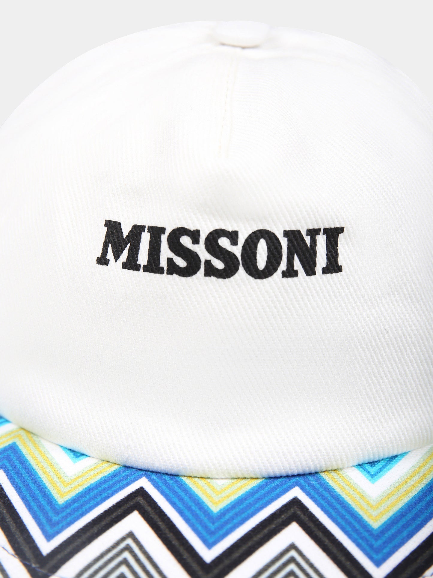 Cappello bianco per bambino con logo e motivo chevron