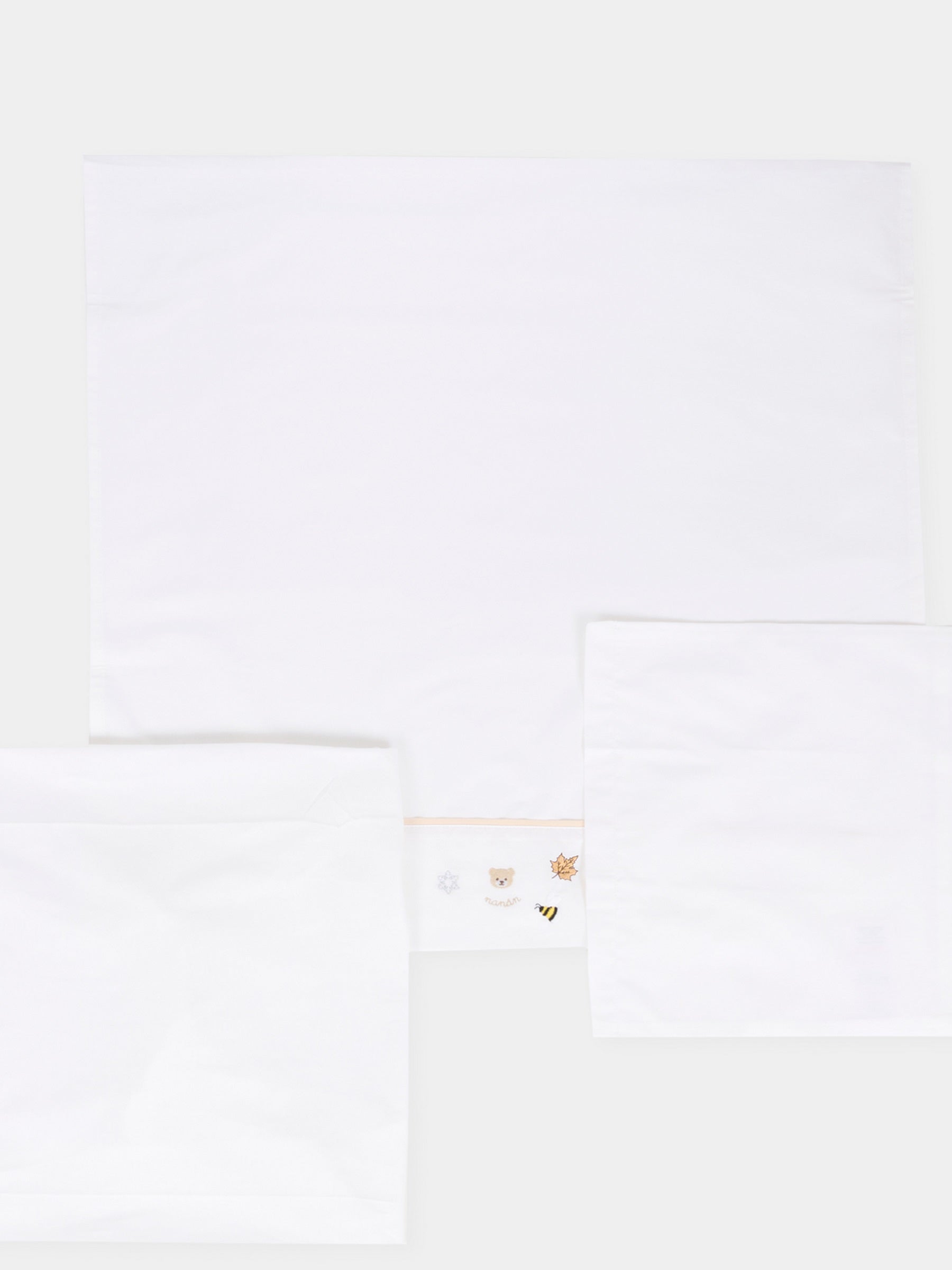 Set lenzuola bianco per neonati con ape e logo,Nanán,I25007BE