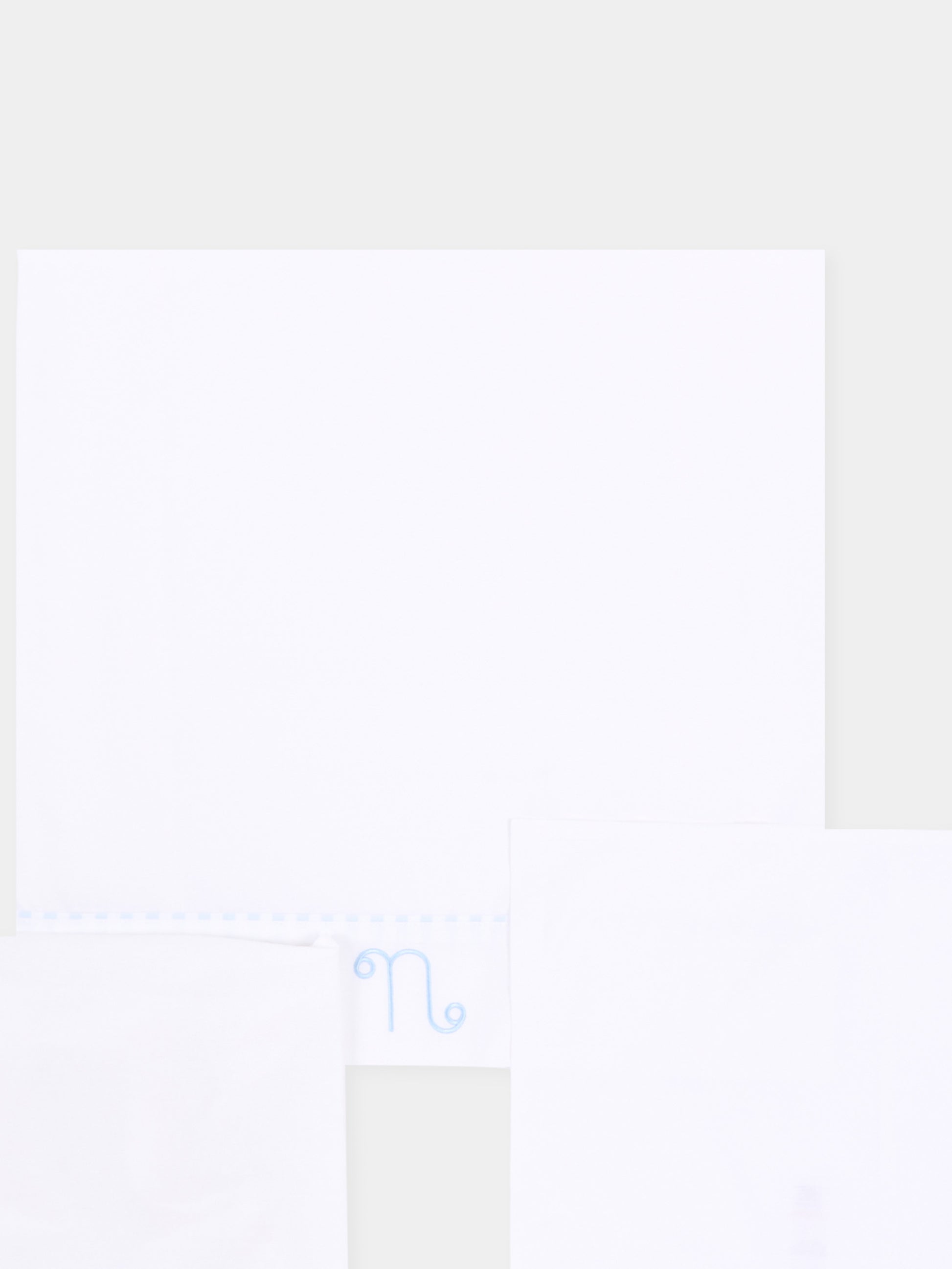 Lenzuola bianche per neonato con profili azzurri,Nanán,E26407A