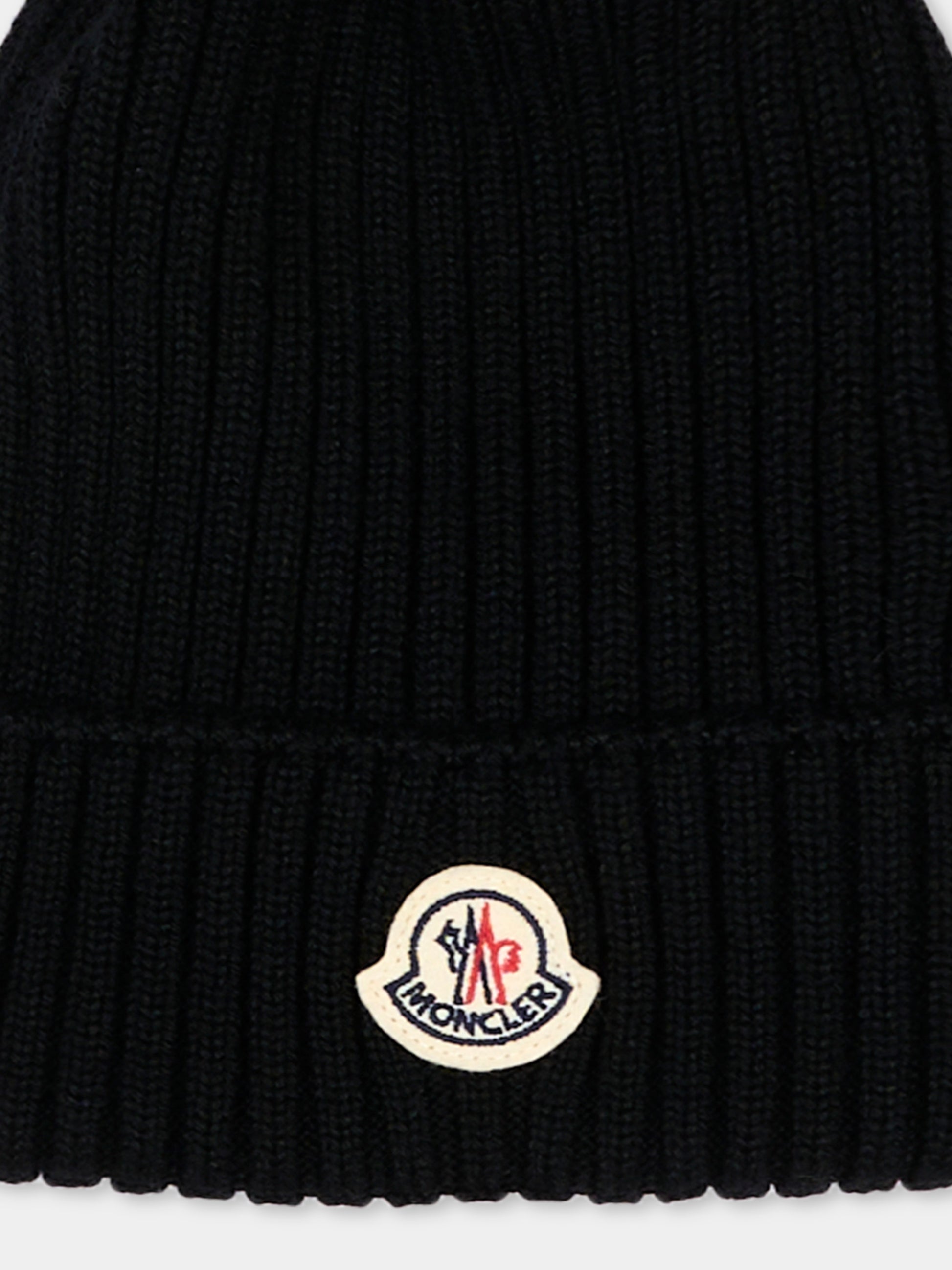 Berretto nero per bambina con pompon,Moncler Kids,L2954 3B00007 M1131 999