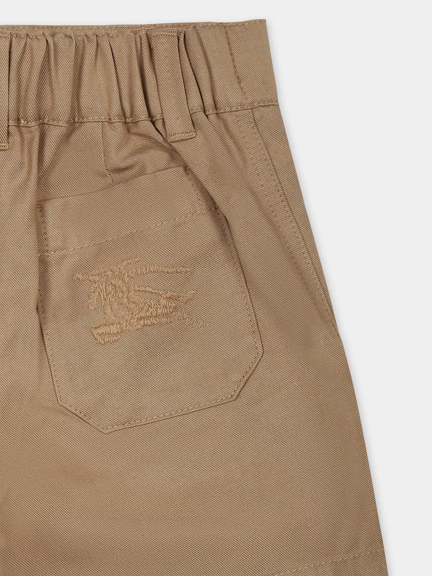 Shorts beige per neonato con logo ricamato